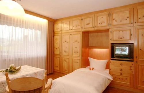 Riezlern Apartment | Apartment shower / toilet "B1" - Etschmann guest house
