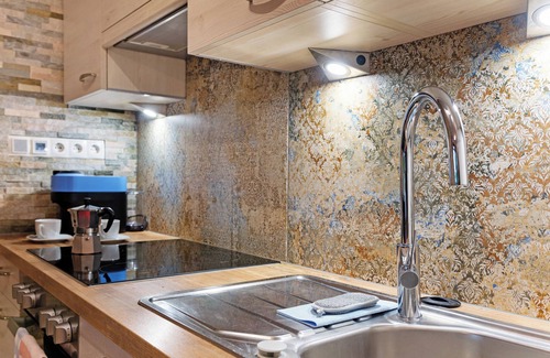 San Genesio Atesino Apartment | Apartment 'Sirona Lodge' with Private Terrace and Whirlpool