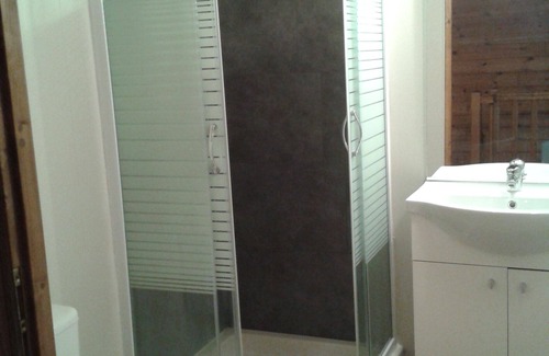 Reallon Apartment | apartment sleeps 6 near the slopes beautiful view of the valley