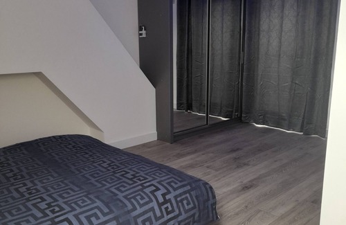 Hendon Apartment | Apartment - Sleeps up to 5 & on-street parking