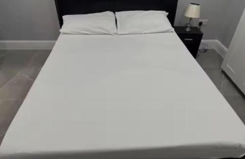 North End Apartment | Apartment-Sleeps3-Parking-Internet