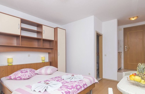 Brela Apartment | Apartment Sonja - 100 m from sea: SA5(2) - Brela, Riviera Makarska, Croatia