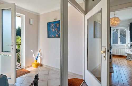 Ostorf Apartment | Apartment 'Sonnenhaus' with Lake View, Shared Garden and Wi-Fi