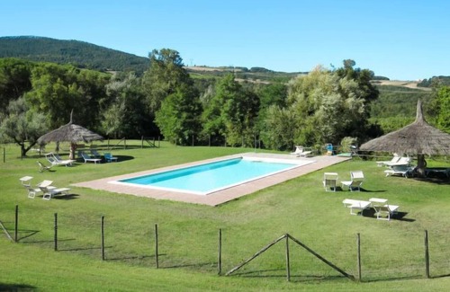 Pomarance Apartment | Apartment Sorbo in Canneto - 4 persons, 2 bedrooms