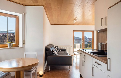 Springstille Apartment | Apartment 'Stilletal' with Private Terrace, Private Garden and Wi-Fi