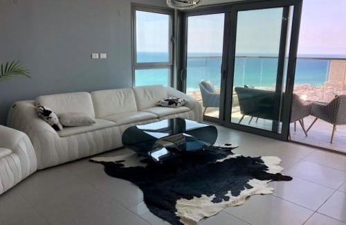 Bat Yam Apartment | Apartment "Style City" With Sea View