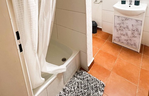 Hohentor Apartment | Apartment "Suite One - Lahnstraße" with Wi-Fi