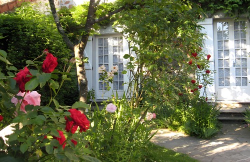 Panazol Apartment | Apartment 'T3 Chambre D'hôte' with Shared Terrace and Shared Garden