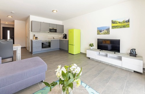 Titisee-Neustadt Apartment | Apartment T5 80 sqm, 3 bedrooms with balcony, max. 7 persons