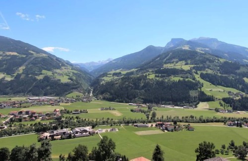 Hainzenberg Apartment | Apartment Tatscherhof (ZAZ328) in Zell am Ziller - 13 persons, 4 bedrooms