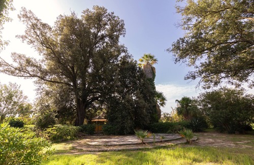 Mockarta Apartment | Apartment 'Tenuta Donna Vittoria - Grande' with Mountain View, Pool & Wi-Fi