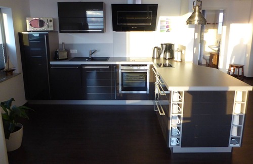 Altefaehr Condo | Apartment timeless right on the beach