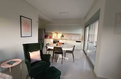Anavyssos Apartment | Apartment to feel good in