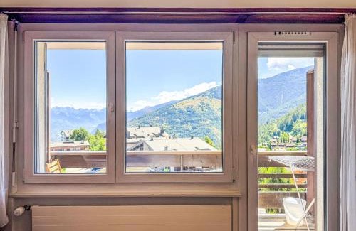 Saint-Pierre-de-Clages Apartment | Apartment Valaisia 35A by Interhome