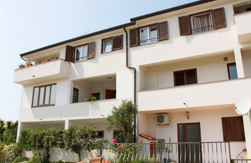 Porec Apartment | Apartment Vera, (15358), Porec, hr