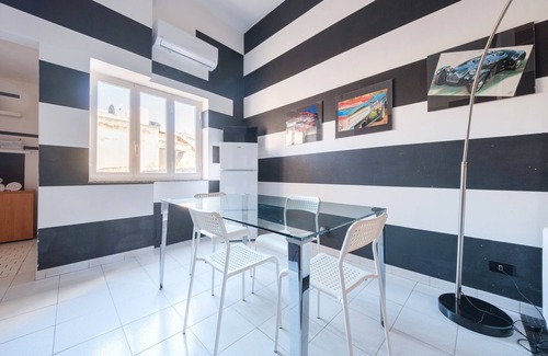 Milazzo Apartment | Apartment 'Via Medici' with Shared Terrace, Wi-Fi and Air Conditioning