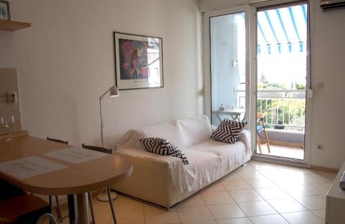 Split Apartment | Apartment Viola