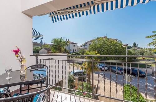 Funtana Apartment | Apartment Vitas II with Balcony