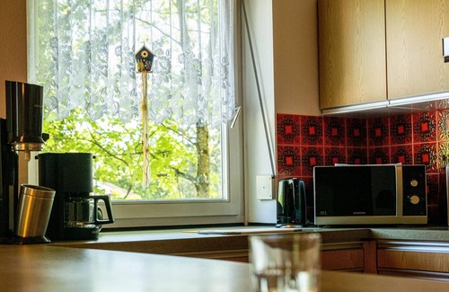 Kempten Apartment | Apartment "Vom Hövel" with Wi-Fi & Balcony