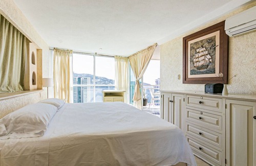 Club Deportivo Apartment | Apartment with Excellent Ocean View and Location!!!