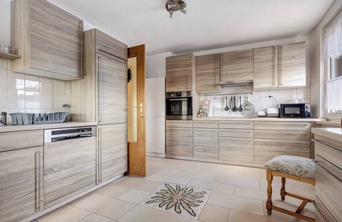 Winzlar Apartment | Apartment 'Winzenburg' with Shared Terrace, Shared Garden and Wi-Fi