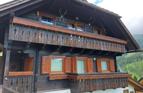 Bad Kleinkirchheim Ski Chalet | Apartment With Mountain Views