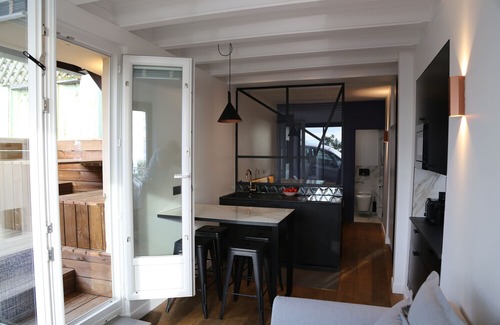 Trouville-sur-Mer Apartment | Apartment with sea view