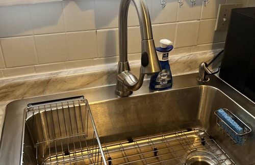 West Akron Apartment | Apartment with a boho, relaxed and soulful vibe in the heart of Highland Square.