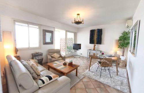 Ajaccio Apartment | Apartment with balcony - sea view