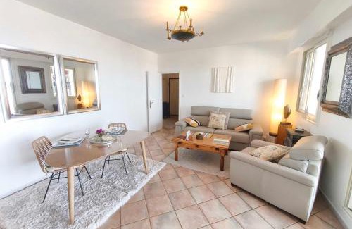 Ajaccio Apartment | Apartment with balcony - sea view