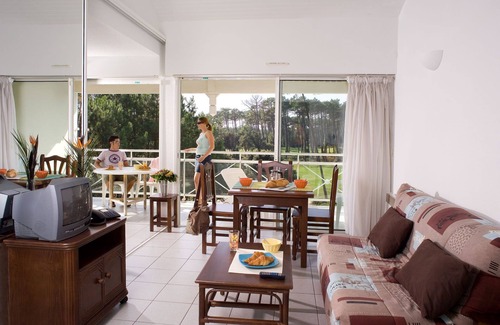 Moliets-et-Maa Apartment | Apartment with dishwasher, at 600m. from beach