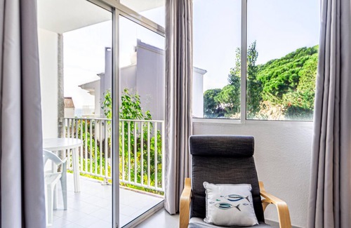 Sant Pol De Mar Apartment | Apartment with parking included only 50m beach