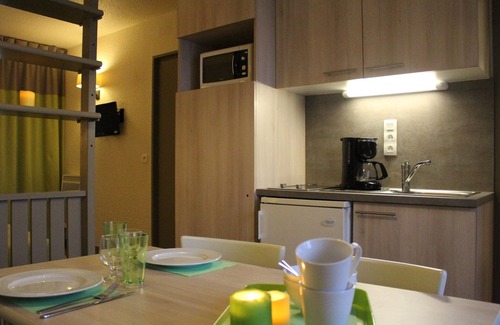 Evian-les-Bains Apartment | Apartment with balcony or terrace