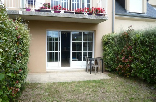 Barfleur Apartment | Apartment with garden in Barfleur, near the center