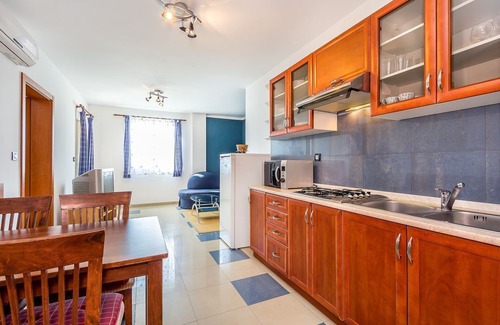 Valtura Apartment | Apartment with large pool, table tennis and table football