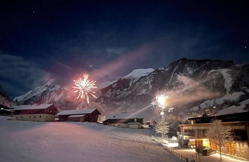 Kaprun Apartment | Apartment with living room /bedroom - Wälderhof, apartments
