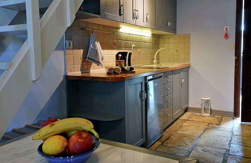 Paleokastritsa Apartment | Apartment with Pool & Near Sea