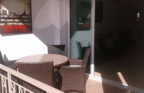 Paralimni Apartment | Apartment with Pool View