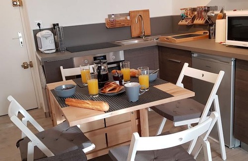 Les Sablettes Apartment | Apartment with Sea View