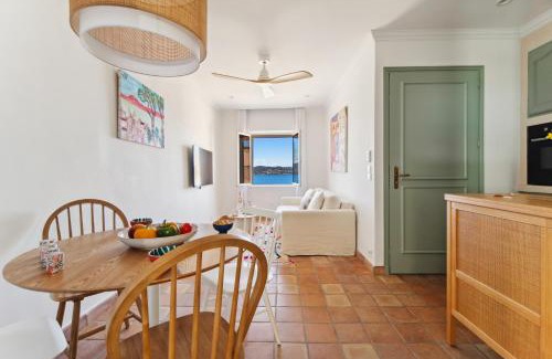 Old Town Apartment | Apartment with SEA VIEW in St Tropez - La Ponche