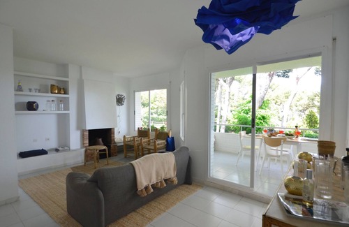 Aiguablava Apartment | Apartment with swimming pool in Begur, Aiguablava
