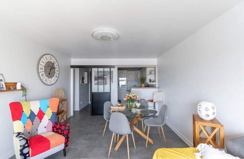 Cotes d'Armor Apartment | Apartment With the Sound of the Waves - sea view