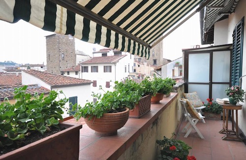 Sant' Ambrogio Apartment | Apartment with wide terrace in the heart of Florence, Air conditioning,Wi-Fi.