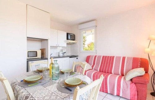 Arcachon Apartment | Apartment Zéphyr by Interhome