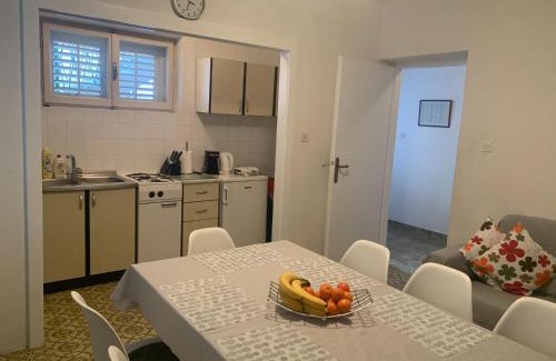 Vrpolje Apartment | Apartment Zeljko