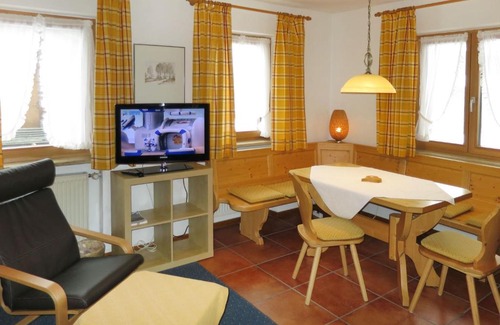 Blindau Apartment | Apartment Zwerchenberg by Interhome