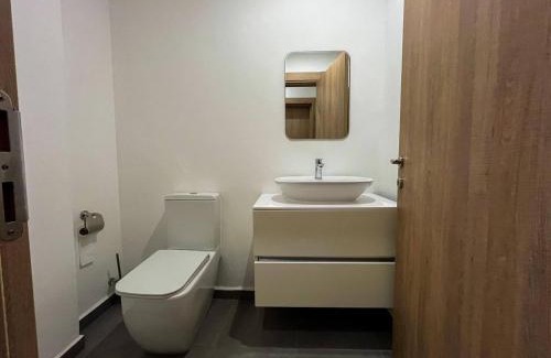 Roman Ridge Apartment | ApartmentBuddy