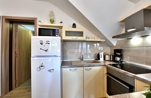 Seliste Dreznicko Apartment | Apartments and rooms Dragica, (16216), Selište Drežnicko, hr
