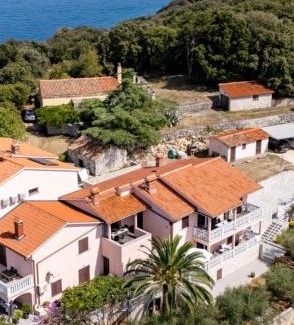 Duga Luka Apartment | Apartments Alenka by the sea