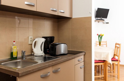 Lopud Island Apartment | Apartments Ana Lopud - One-Bedroom Apartment with Balcony and Sea View - 4 (2 floor)